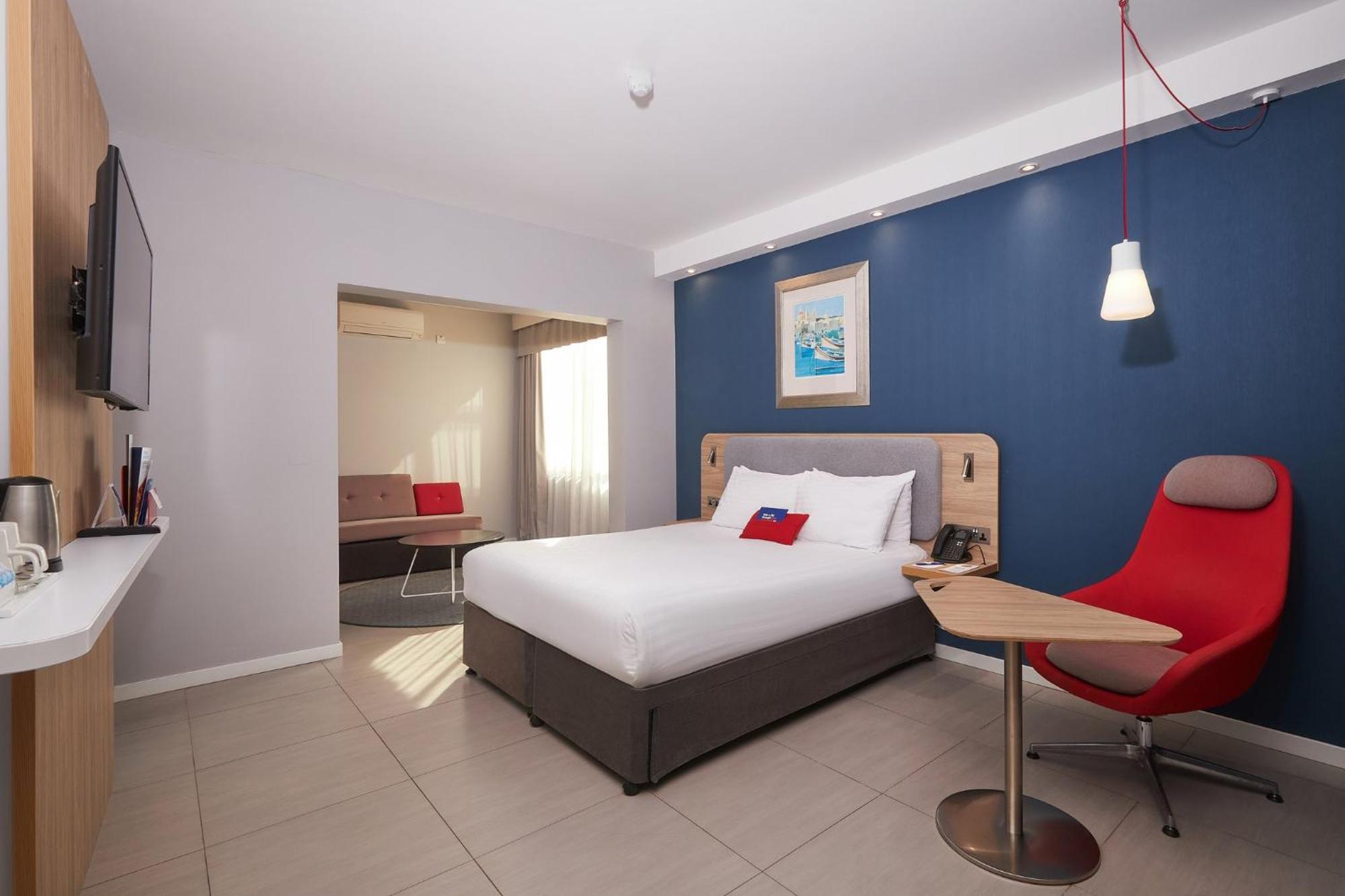 Holiday Inn Express - Malta By Ihg Saint Julian's Eksteriør bilde